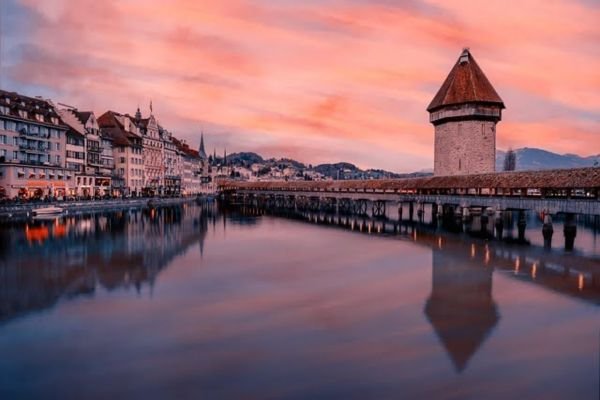 Road trip en van en Suisse : tout savoir avant de partir